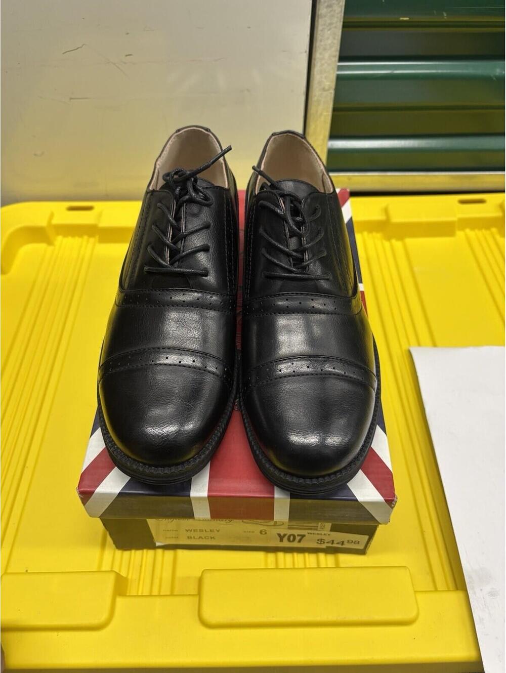 English Laundry Wesley Black Cap Toe Dress Shoes Size 6 Lace-Up